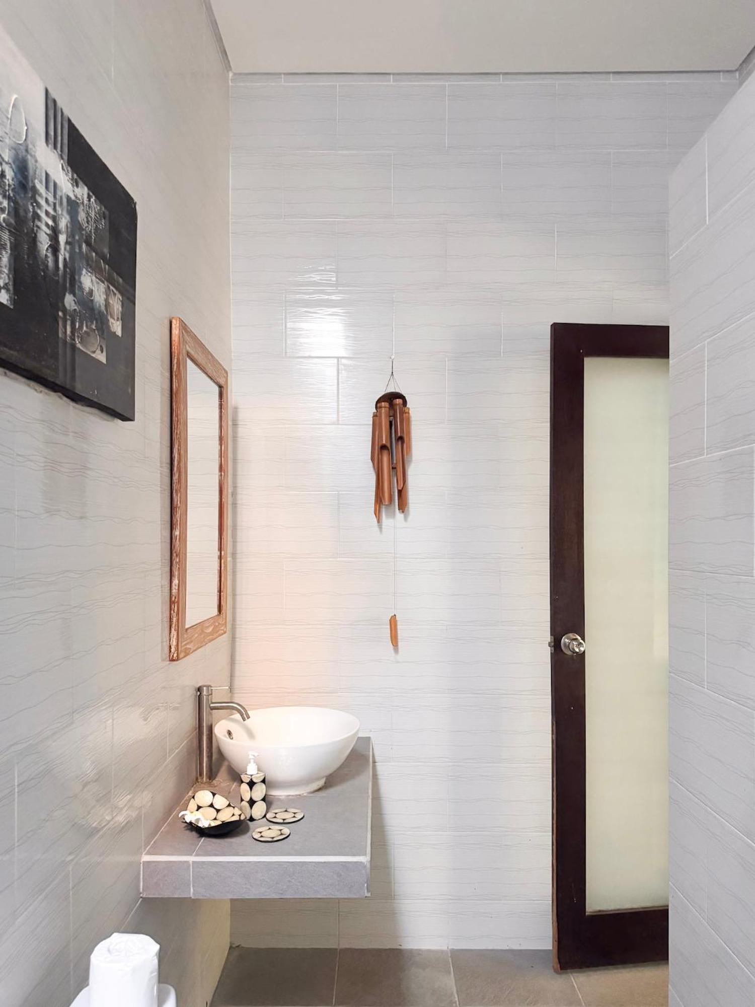 Urban Jungle Beach House Canggu  Ngoại thất bức ảnh