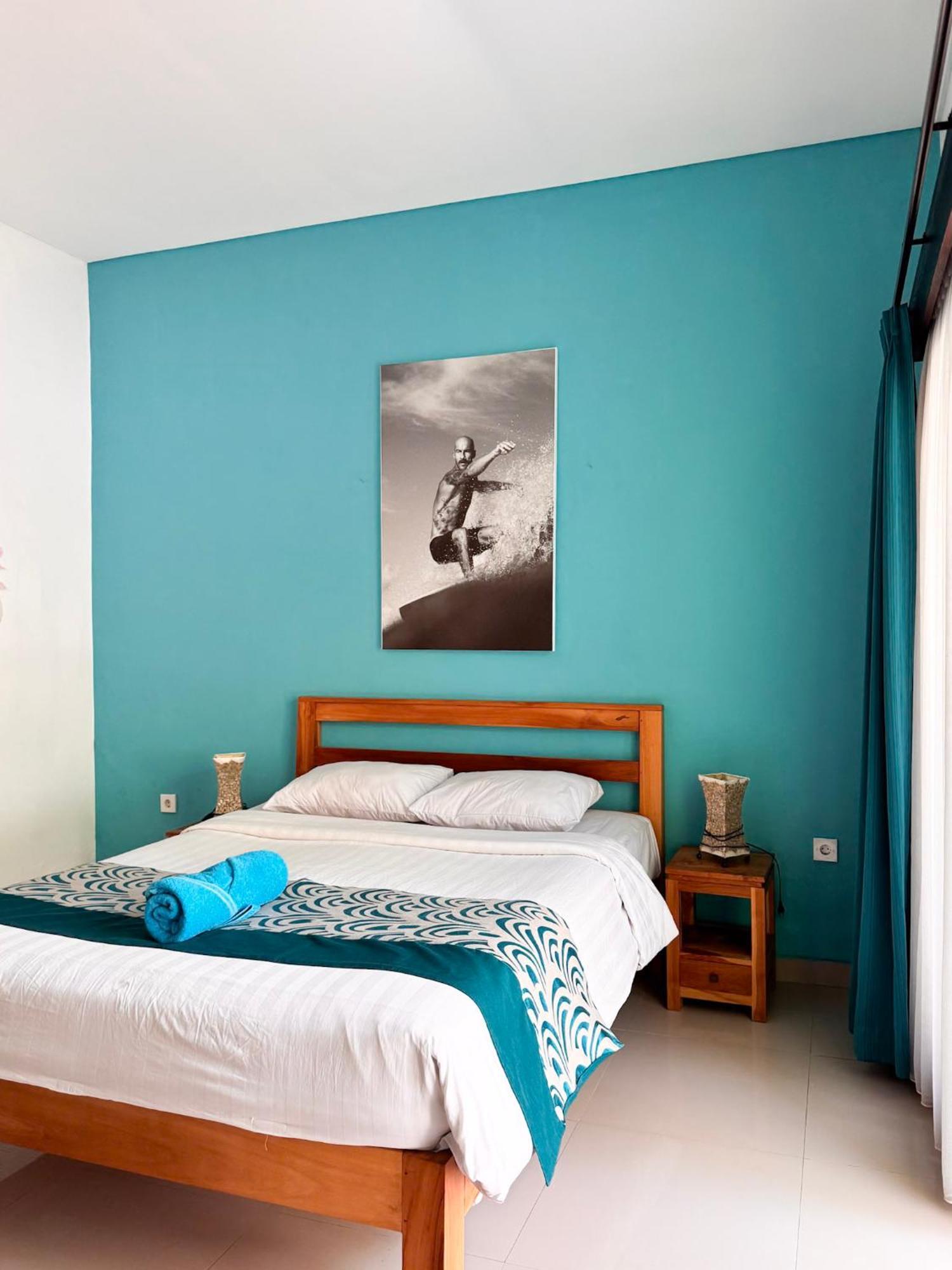 Urban Jungle Beach House Canggu  Ngoại thất bức ảnh
