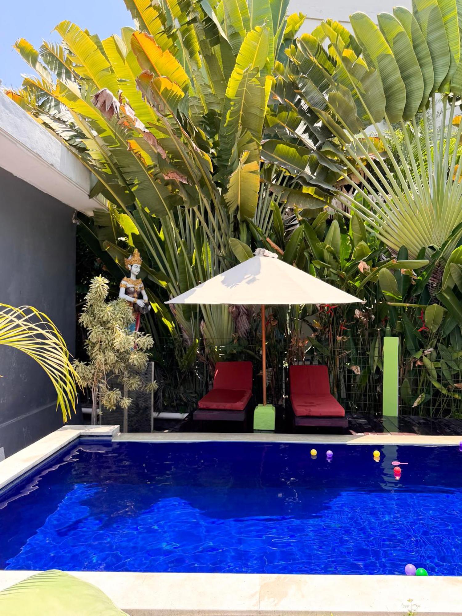 Urban Jungle Beach House Canggu  Ngoại thất bức ảnh