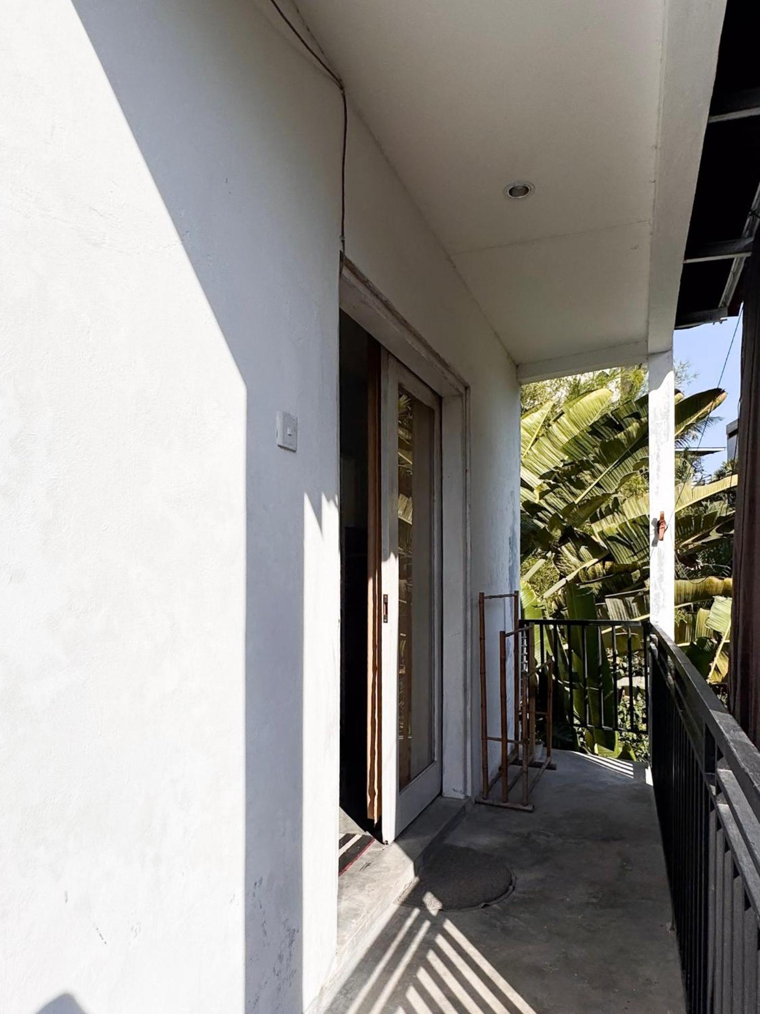 Urban Jungle Beach House Canggu  Ngoại thất bức ảnh